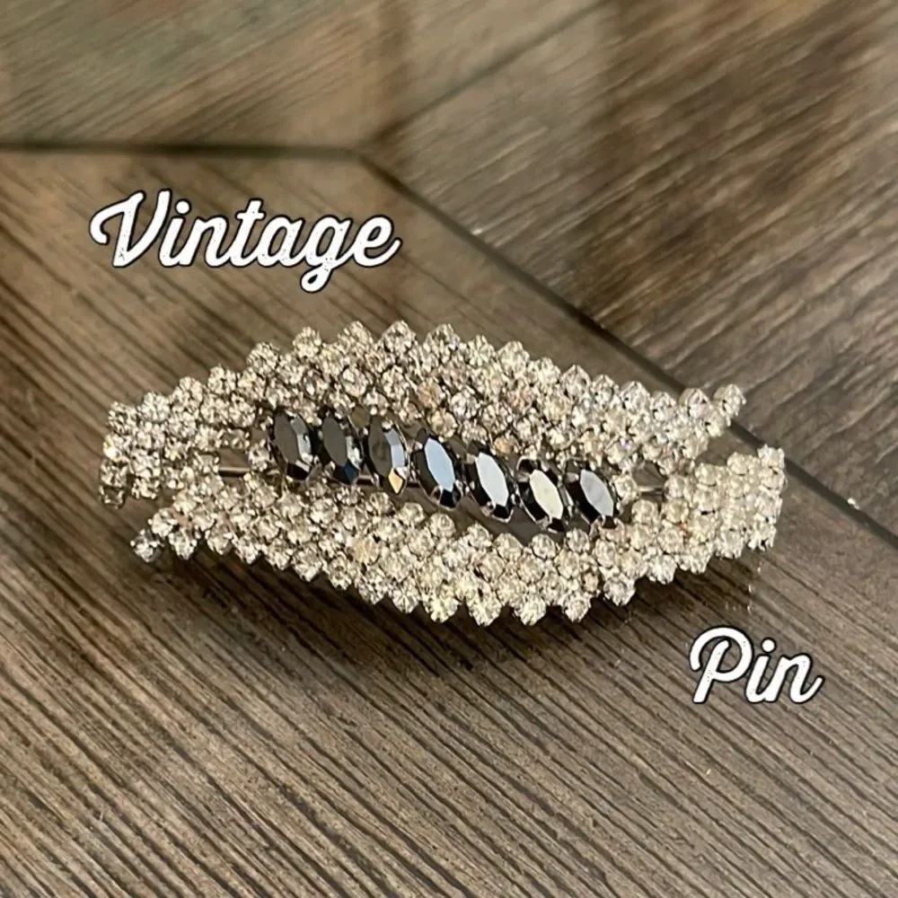 Vintage Rhinestone Clear & Gunmetal Rhinestone Brooch